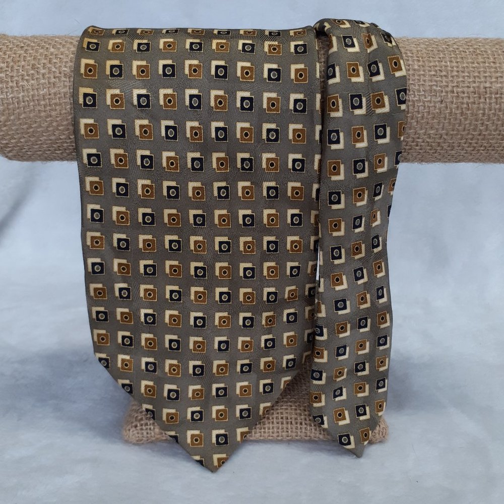 Bergamo New York Men's Tie Geometric Silk 61 Inch